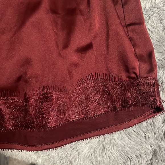 Size Large satin pajama one-piece - Picture 3 of 3